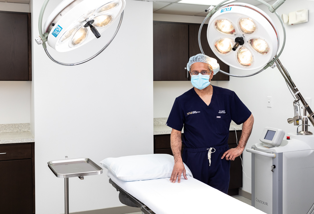 Dr. Sandeep Jejurikar in procedure room